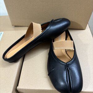 Maison Martin Margiela Black and Tan Flats